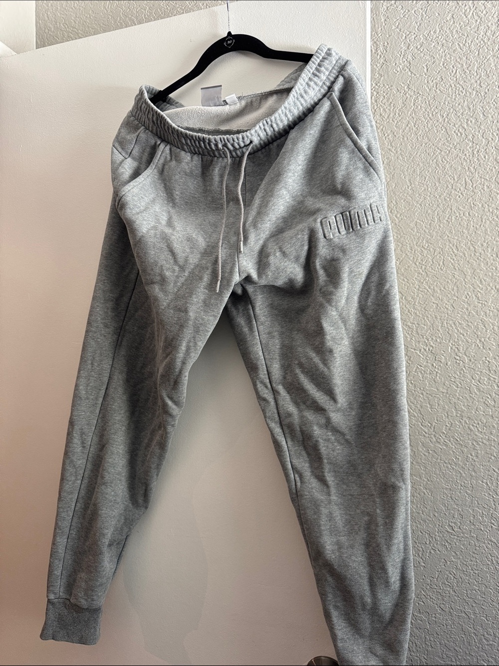 Puma Men’s Light Gray Logo Jogger Sweatpants